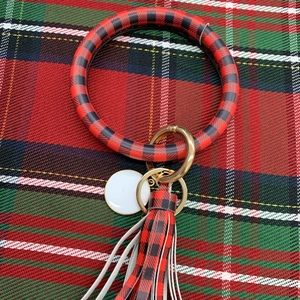 ✨Buffalo Plaid Tassel Key Chain Bangle!!✨